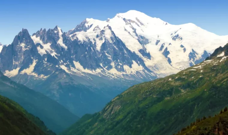 image-montblanc-explorair-780x580-c-center